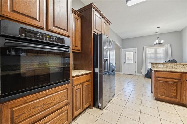 1406 Latisha Lane, Siloam Springs, AR 72761