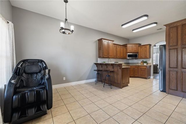 1406 Latisha Lane, Siloam Springs, AR 72761