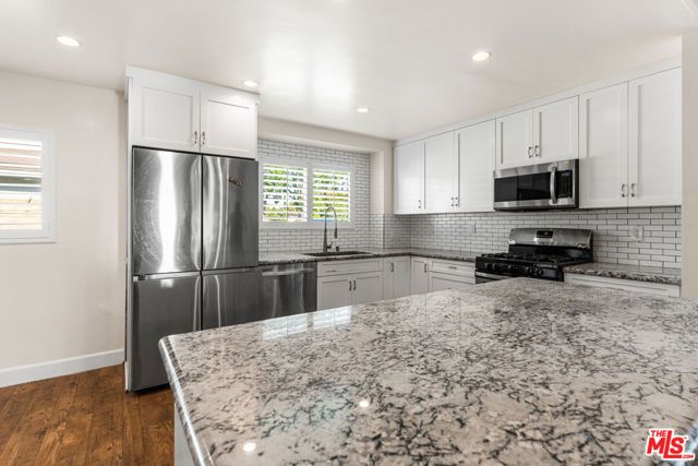 9200 Wystone Avenue, Northridge (los Angeles), CA 91324