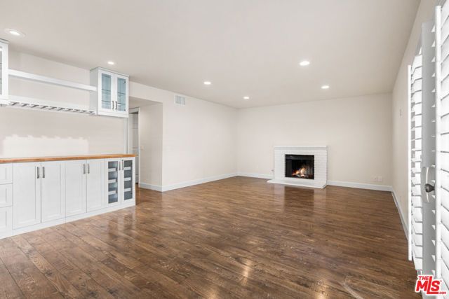 9200 Wystone Avenue, Northridge (los Angeles), CA 91324