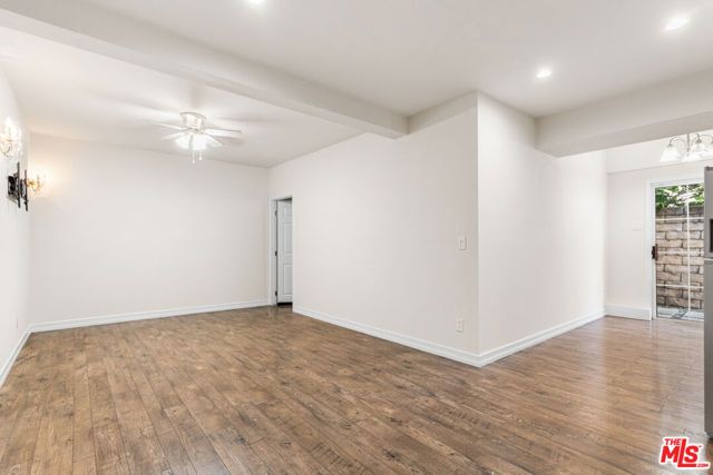 9200 Wystone Avenue, Northridge (los Angeles), CA 91324