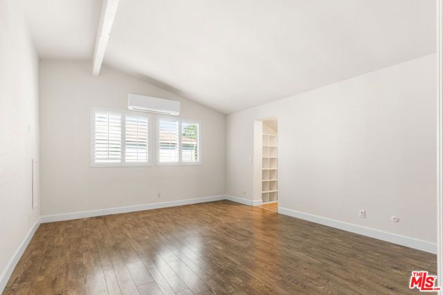 9200 Wystone Avenue, Northridge (los Angeles), CA 91324
