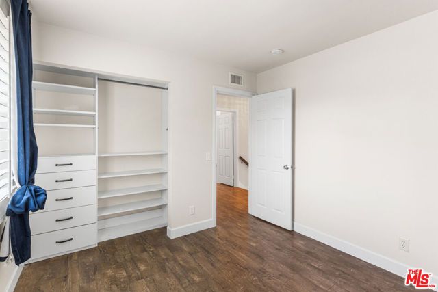 9200 Wystone Avenue, Northridge (los Angeles), CA 91324