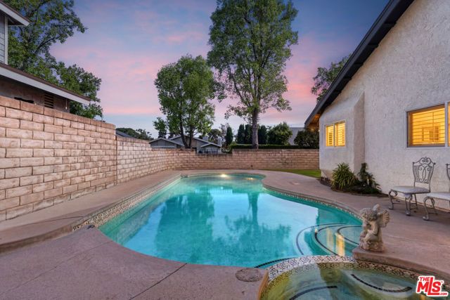 9200 Wystone Avenue, Northridge (los Angeles), CA 91324
