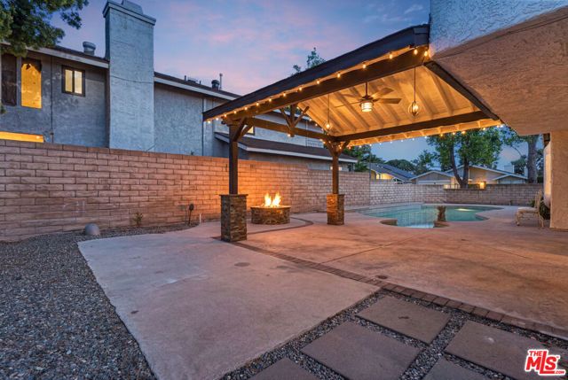 9200 Wystone Avenue, Northridge (los Angeles), CA 91324