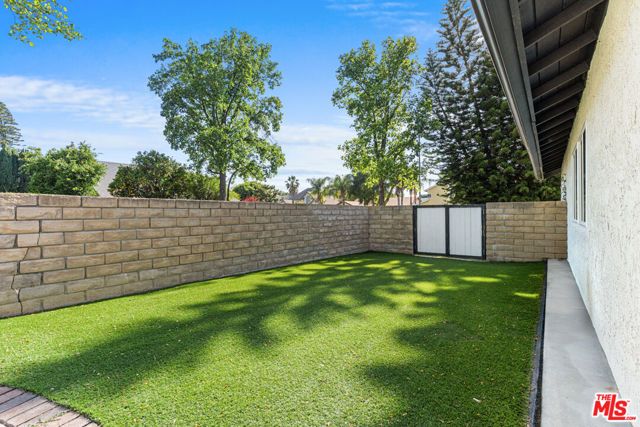 9200 Wystone Avenue, Northridge (los Angeles), CA 91324