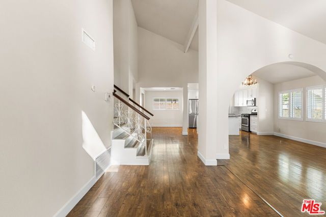 9200 Wystone Avenue, Northridge (los Angeles), CA 91324