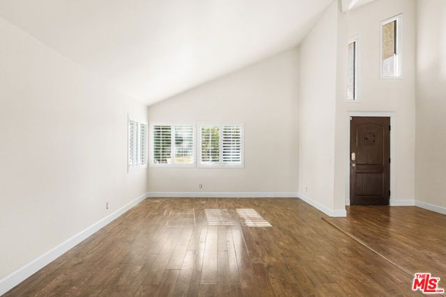 9200 Wystone Avenue, Northridge (los Angeles), CA 91324