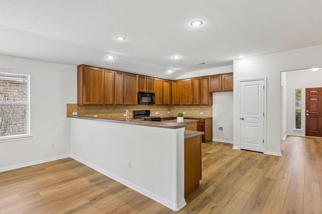 921 Brighton PL, Round Rock, TX 78665