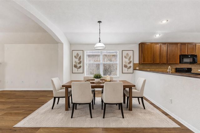 921 Brighton PL, Round Rock, TX 78665