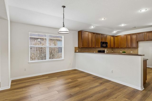 921 Brighton PL, Round Rock, TX 78665