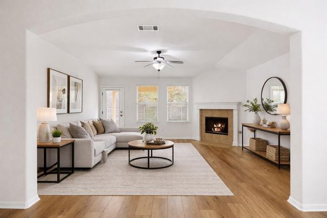 921 Brighton PL, Round Rock, TX 78665