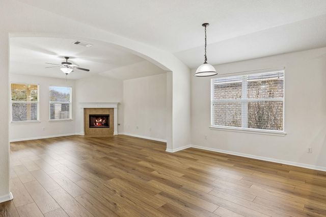 921 Brighton PL, Round Rock, TX 78665