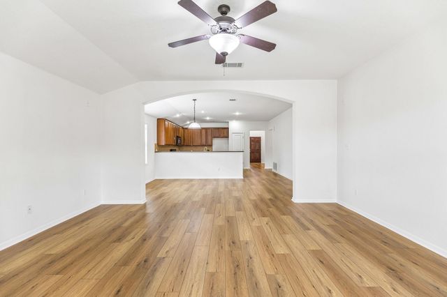 921 Brighton PL, Round Rock, TX 78665