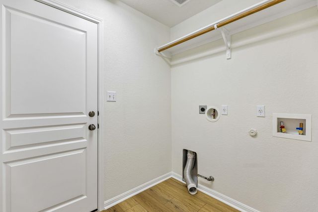 921 Brighton PL, Round Rock, TX 78665