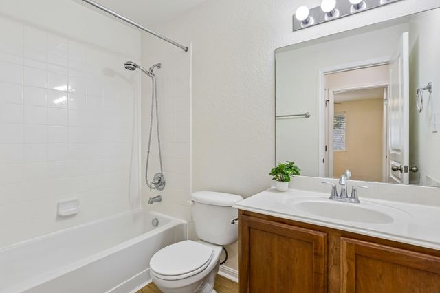 921 Brighton PL, Round Rock, TX 78665