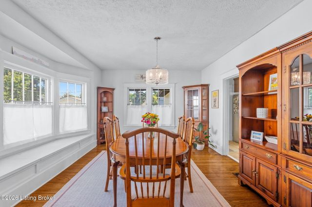 1424 Cardinal Dr, Louisville, KY 40213