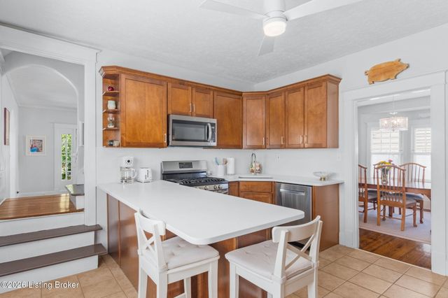 1424 Cardinal Dr, Louisville, KY 40213