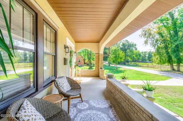 1424 Cardinal Dr, Louisville, KY 40213