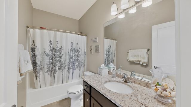 5207 56th Street NW, Rochester, MN 55901