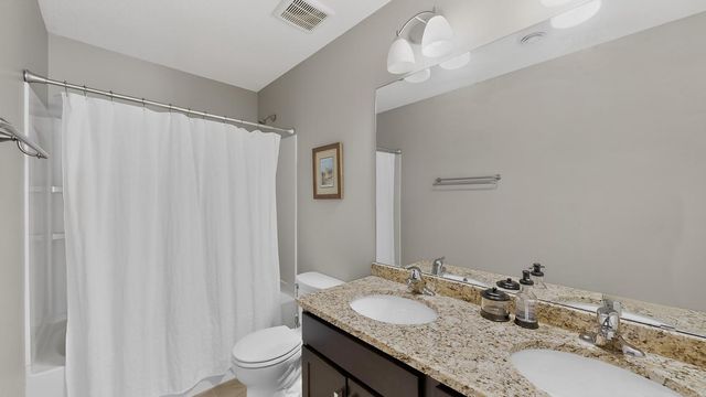 5207 56th Street NW, Rochester, MN 55901