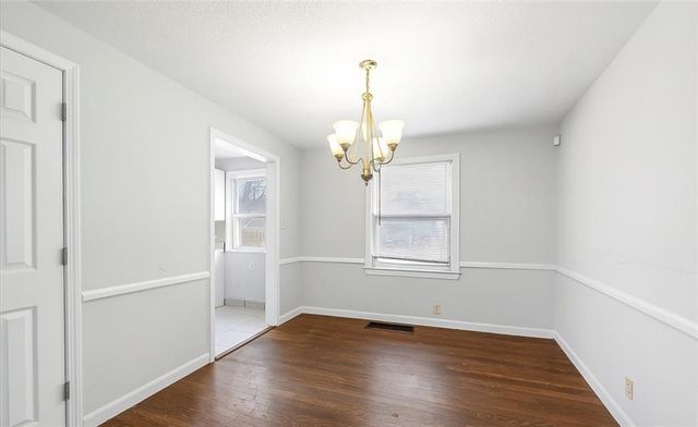 6435 Walrond Avenue, Kansas City, MO 64132