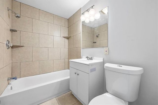 6435 Walrond Avenue, Kansas City, MO 64132