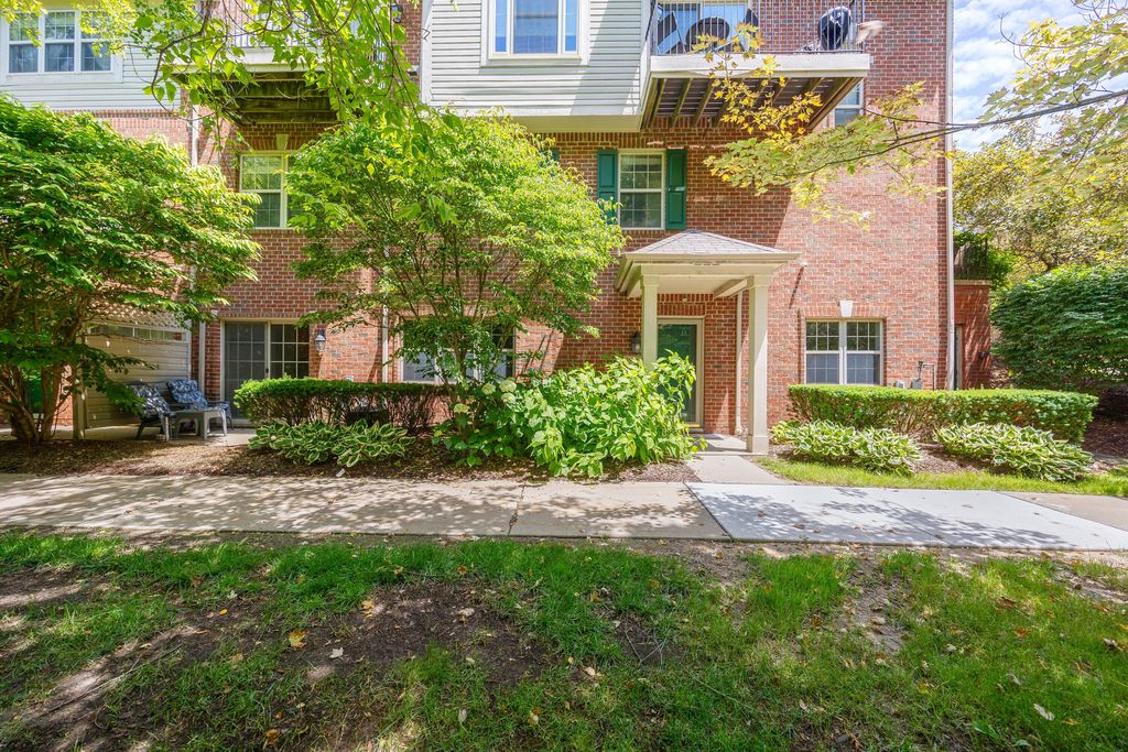 39688 Rockcrest Lane, Northville Twp, MI 48168