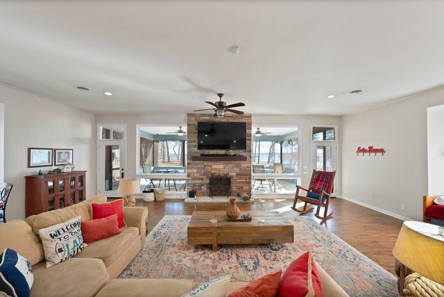 1473 Riverside Drive, Quinlan, TX 75474