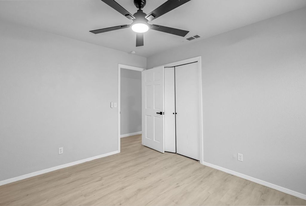 Image 25 of property listing at 10784 Sierra View Street, Madera, CA 93636