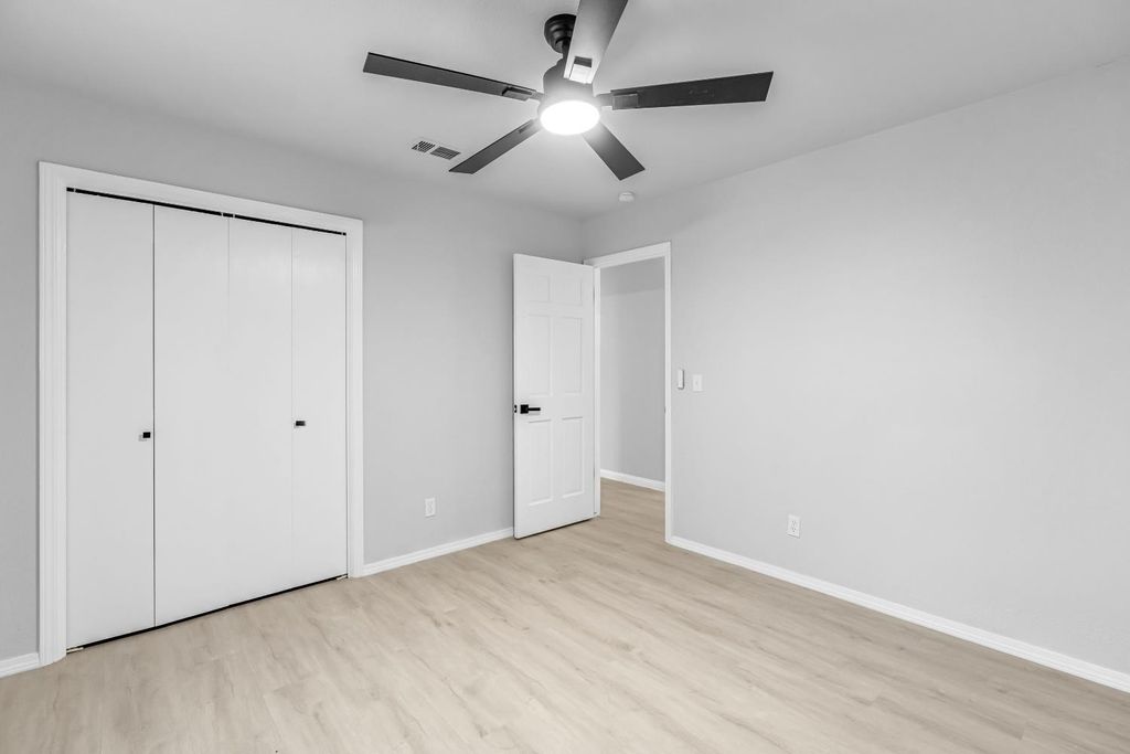 Image 28 of property listing at 10784 Sierra View Street, Madera, CA 93636