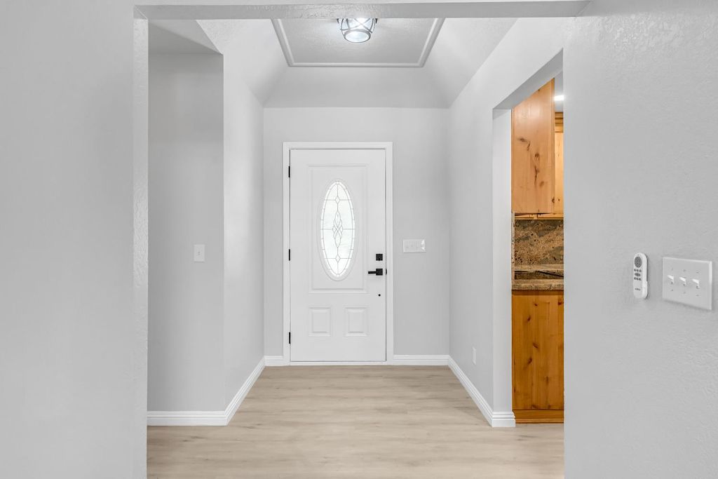 Image 7 of property listing at 10784 Sierra View Street, Madera, CA 93636