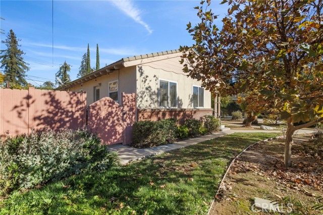 26 N Michigan Street, Redlands, CA 92373