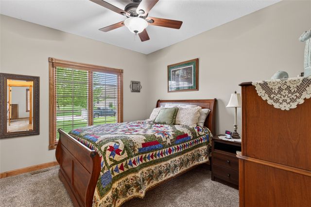 624 19th Street SW, Altoona, IA 50009