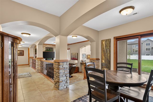 624 19th Street SW, Altoona, IA 50009