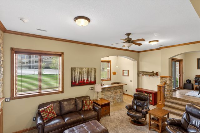 624 19th Street SW, Altoona, IA 50009