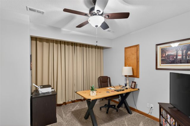 624 19th Street SW, Altoona, IA 50009