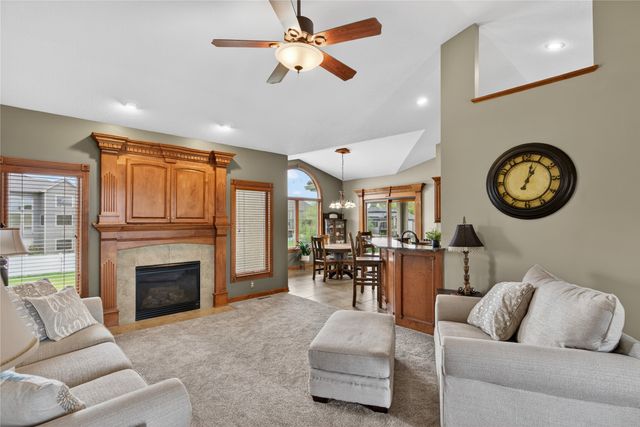 624 19th Street SW, Altoona, IA 50009