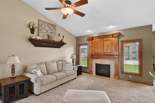 624 19th Street SW, Altoona, IA 50009