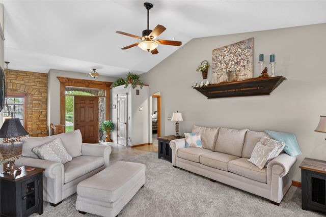 624 19th Street SW, Altoona, IA 50009