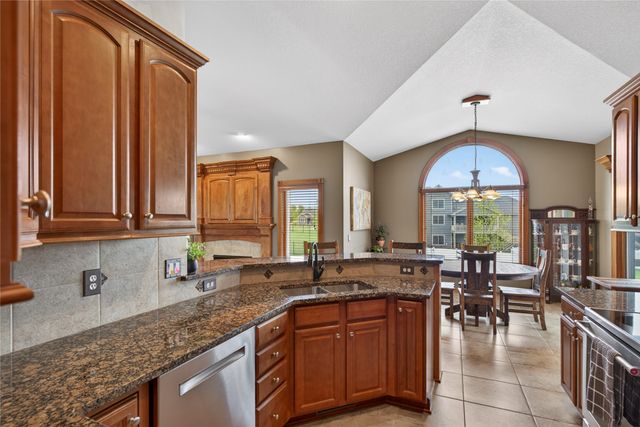 624 19th Street SW, Altoona, IA 50009