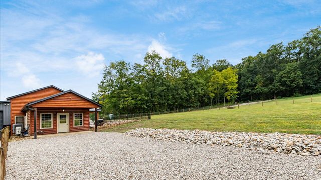 4797 Narrows Road, Frazeysburg, OH 43822