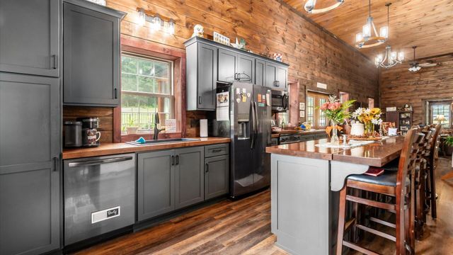 4797 Narrows Road, Frazeysburg, OH 43822