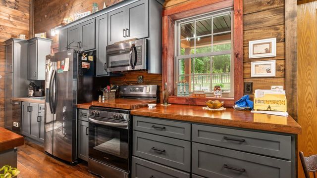 4797 Narrows Road, Frazeysburg, OH 43822