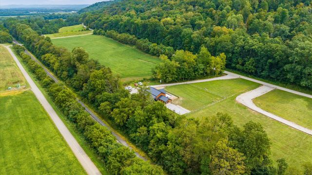 4797 Narrows Road, Frazeysburg, OH 43822