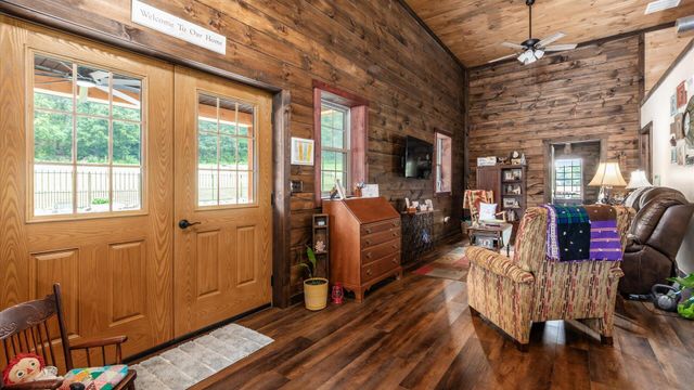 4797 Narrows Road, Frazeysburg, OH 43822