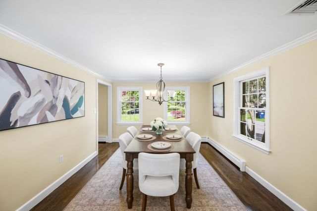 30 Meadow Dr, Sudbury, MA 01776