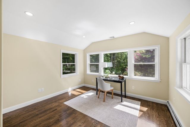 30 Meadow Dr, Sudbury, MA 01776