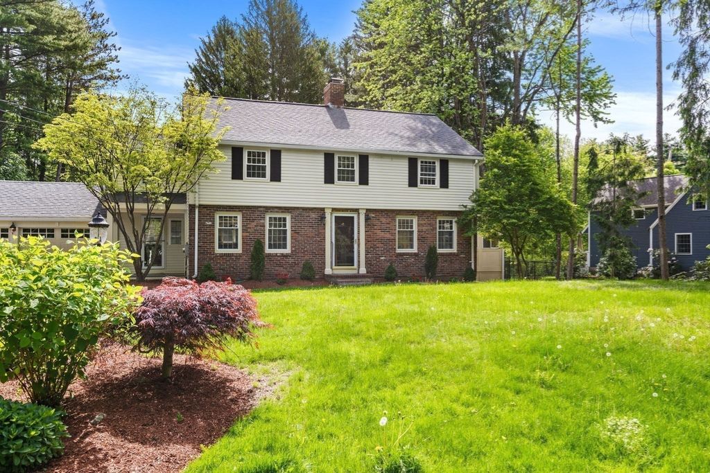 30 Meadow Dr, Sudbury, MA 01776
