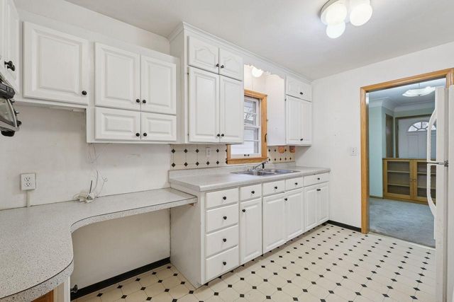 6215 11th Avenue S, Richfield, MN 55423